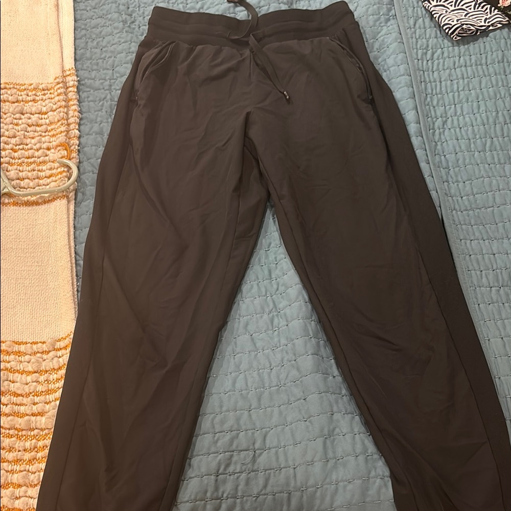 Mondetta Women’s Charcoal Joggers